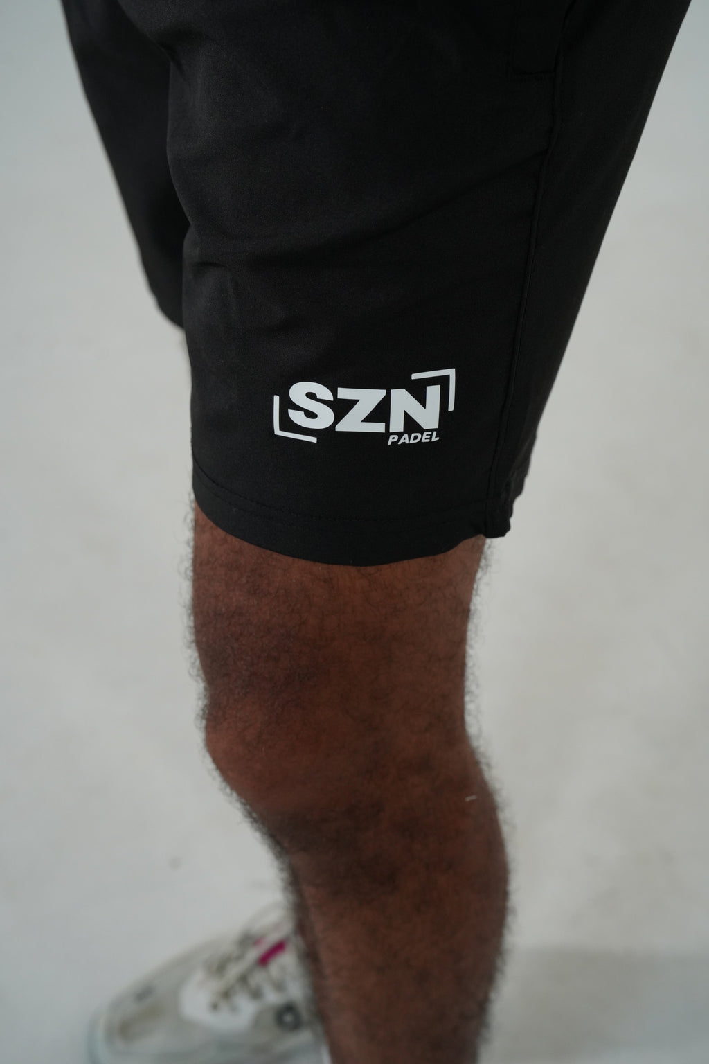 COURT SHORTS- BLACK