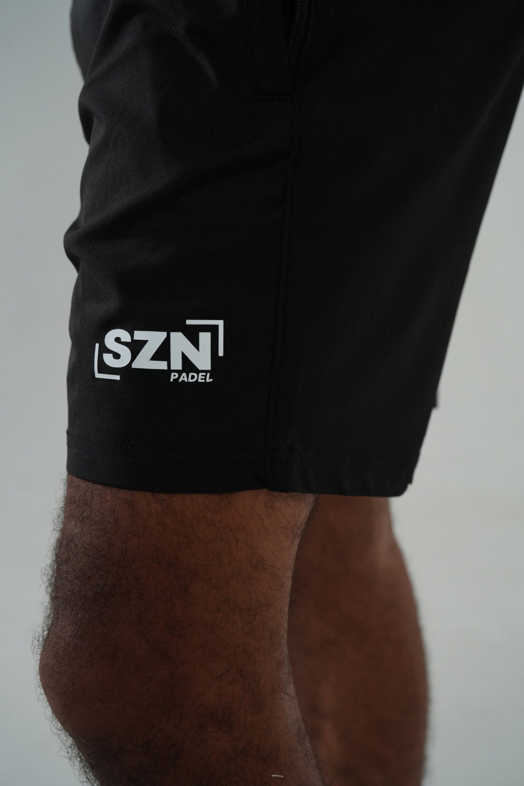 COURT SHORTS- BLACK