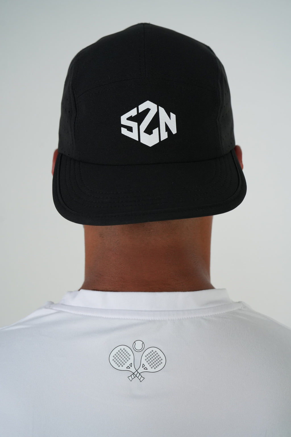 SZN PERFORMANCE CAP- BLACK