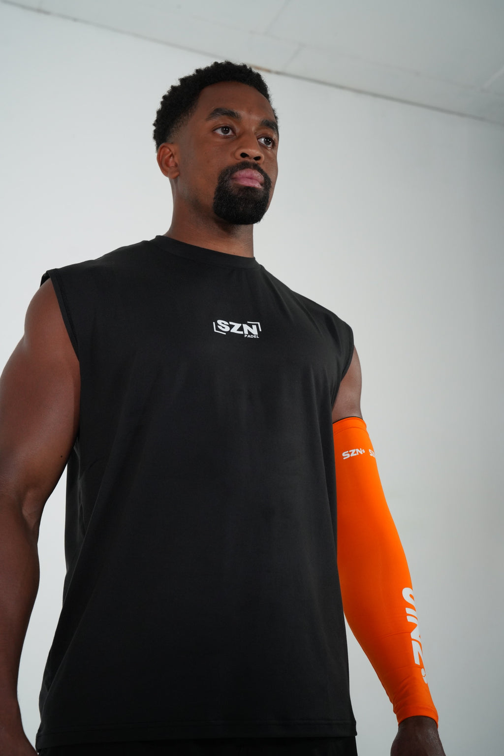 COURT VEST- BLACK