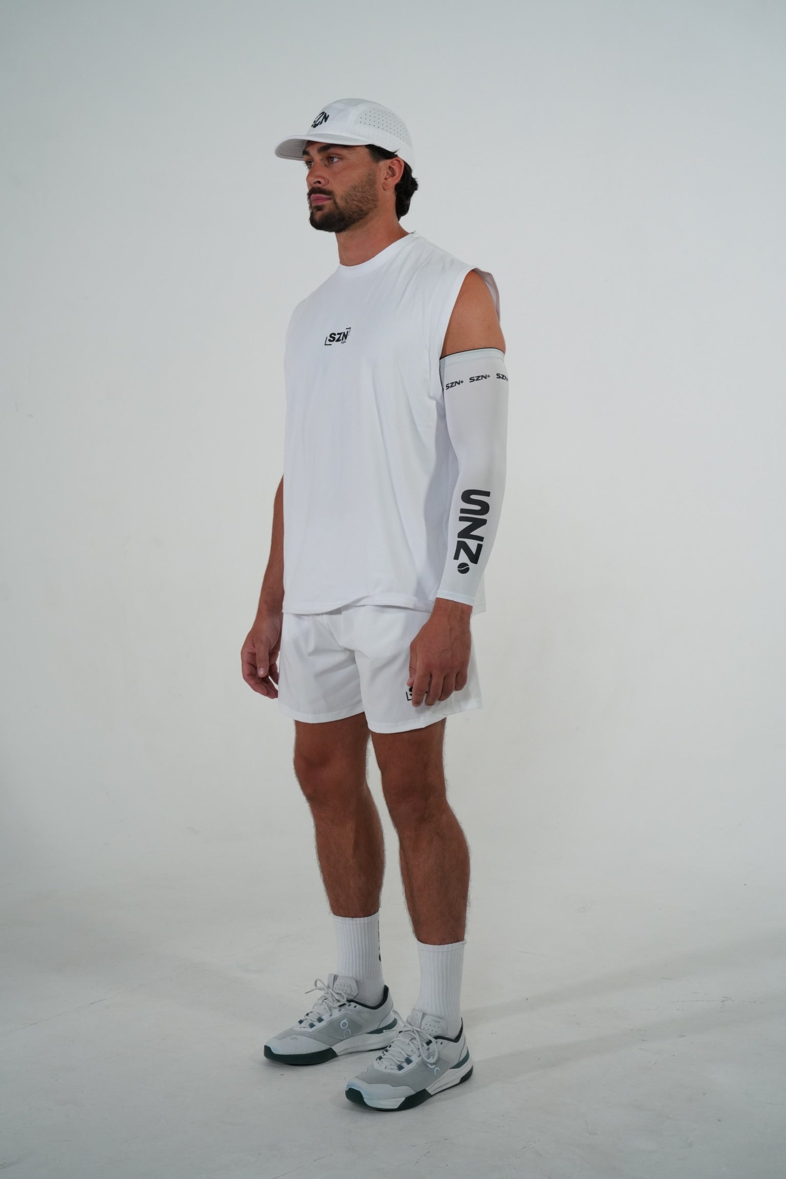 COURT SHORTS- WHITE