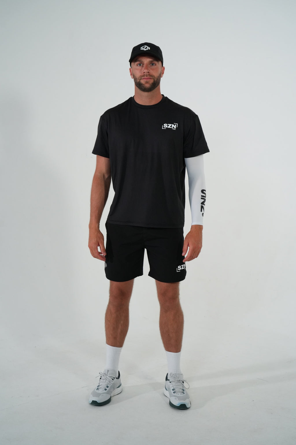 COURT TEE- BLACK