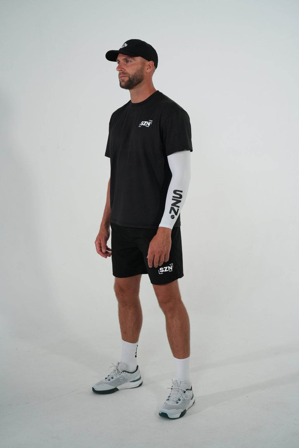 COURT TEE- BLACK