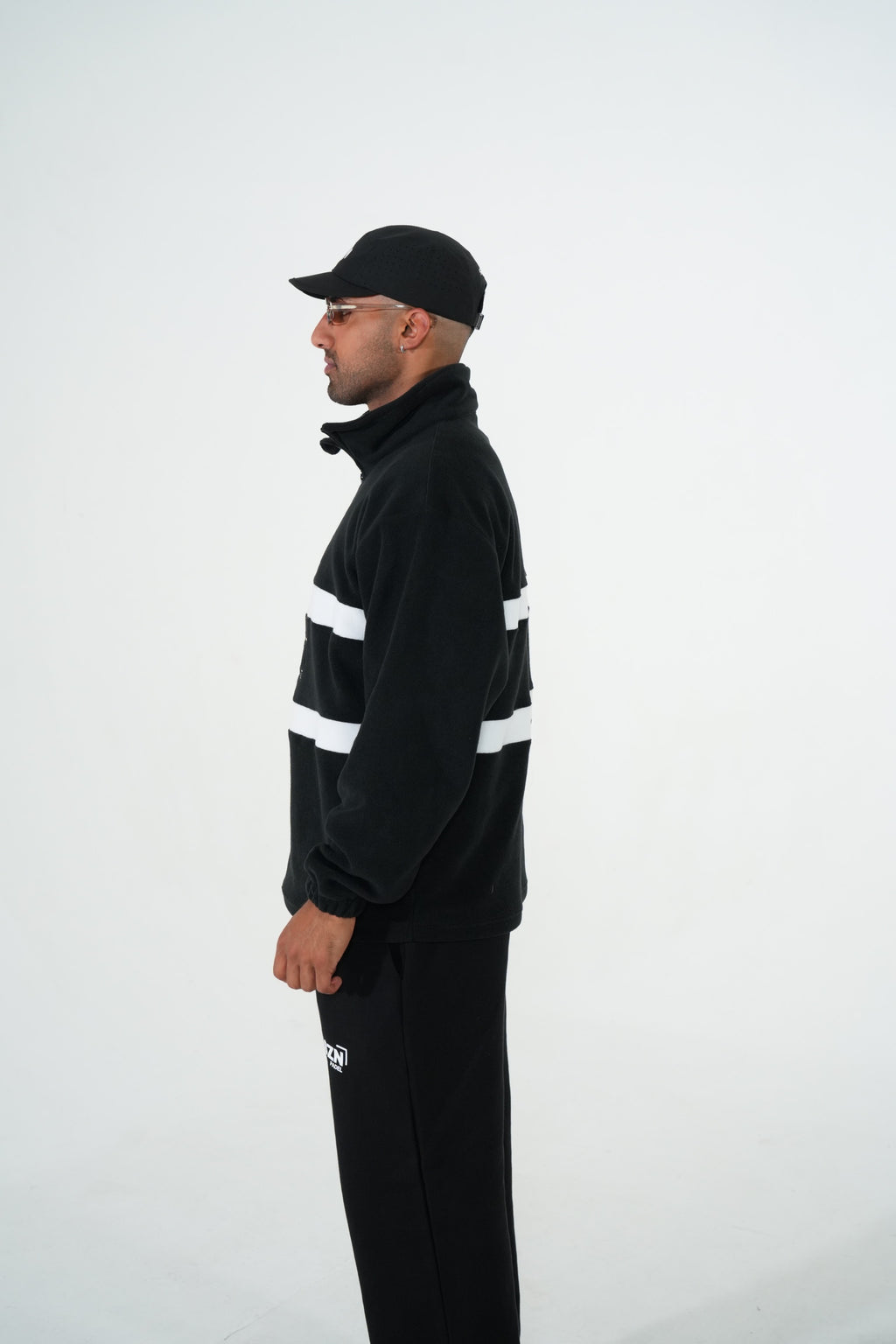 FLEECE- HALF ZIP