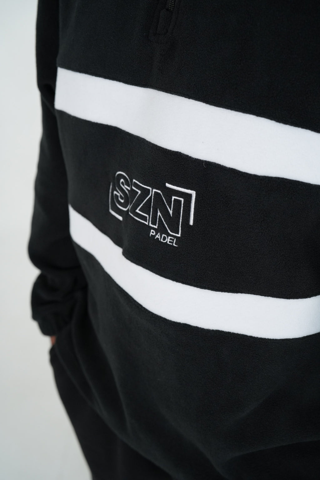 FLEECE- HALF ZIP