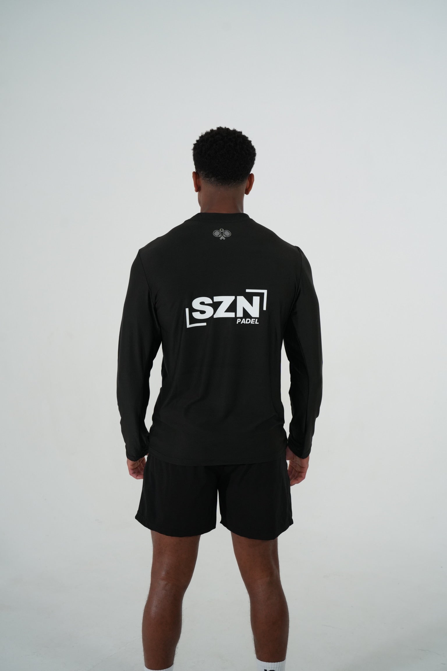 COURT LONG SLEEVE- BLACK