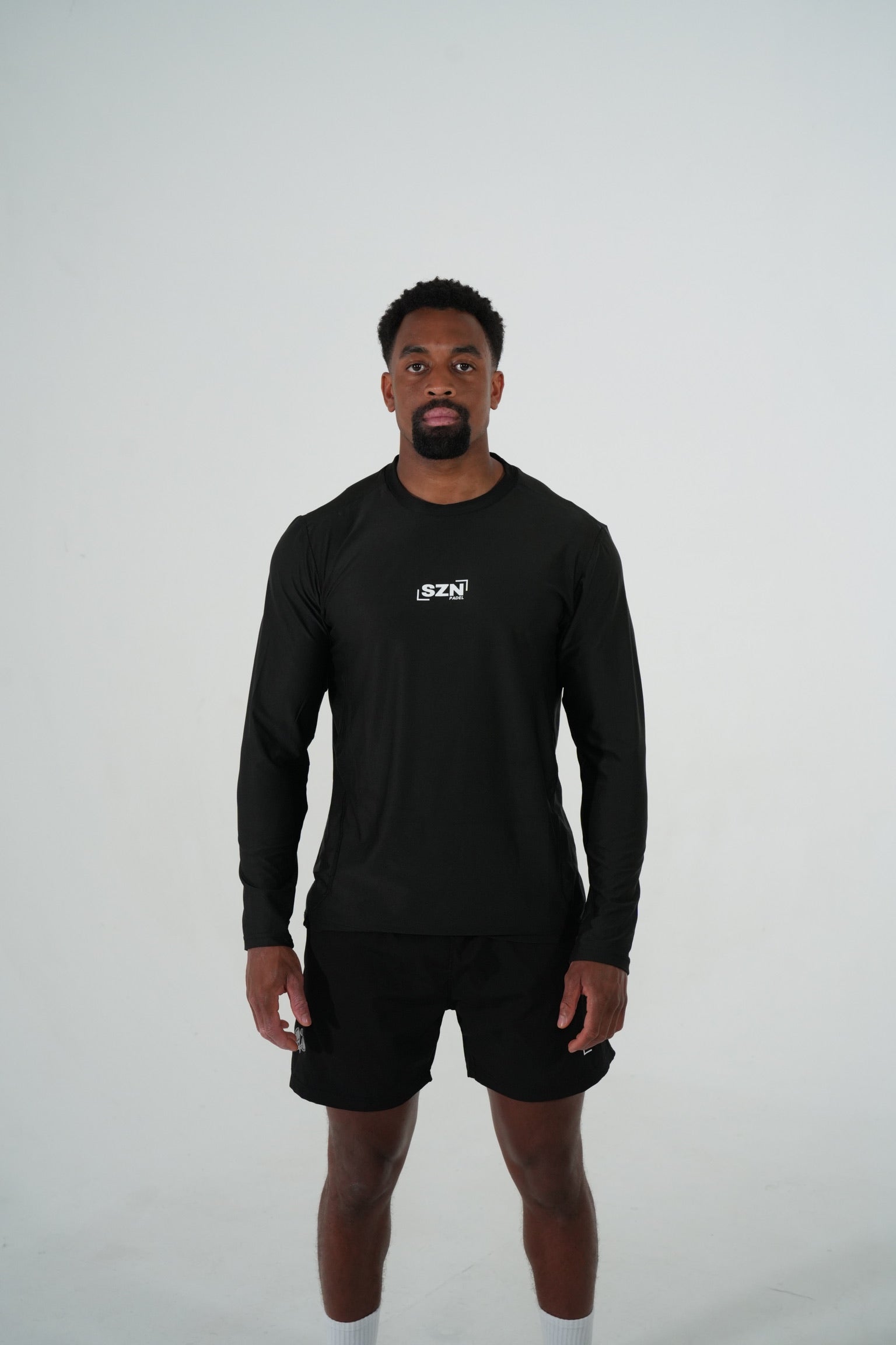 COURT LONG SLEEVE- BLACK
